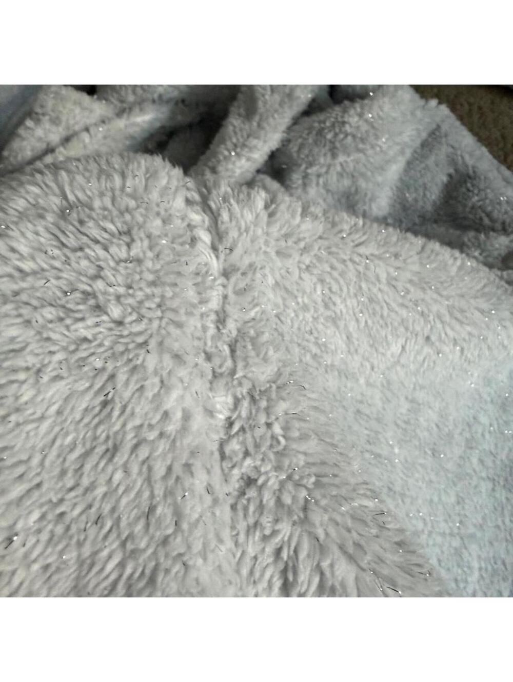 Sparkly Ugg Robe - Picture 3 of 4